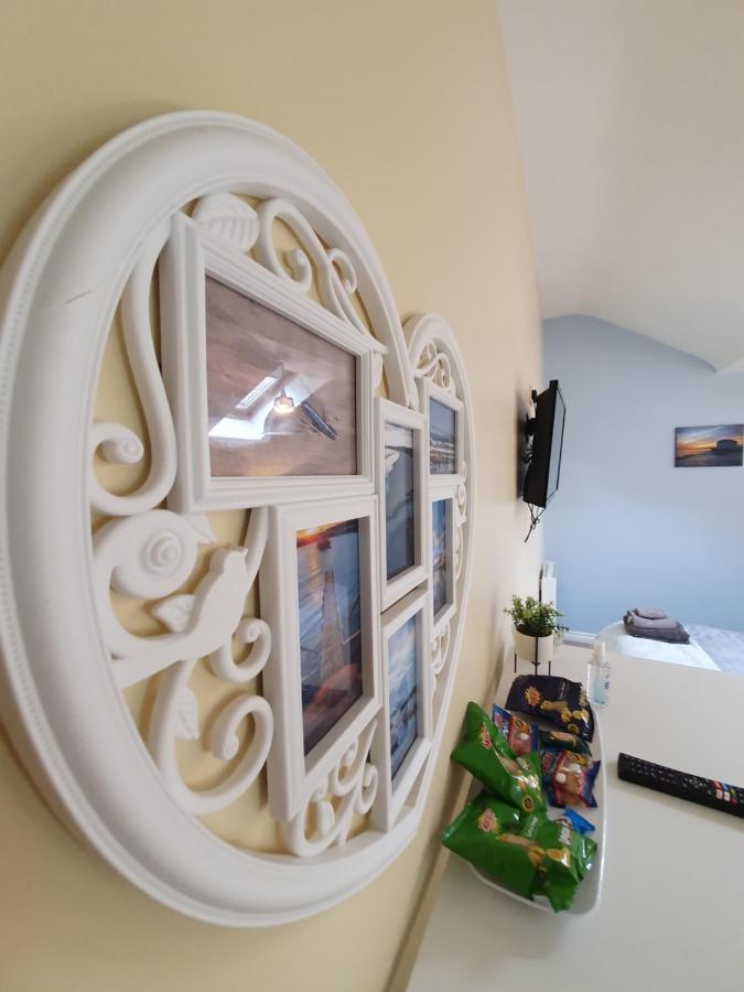 Main Street House Apartment Portrush Ngoại thất bức ảnh